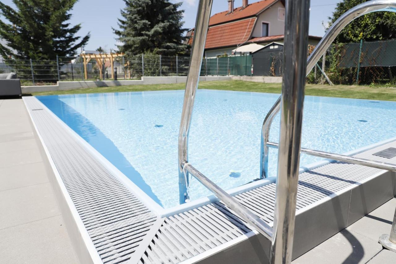 Rooftop Terrace, Free Garage Parking And Pool! 비엔나 외부 사진