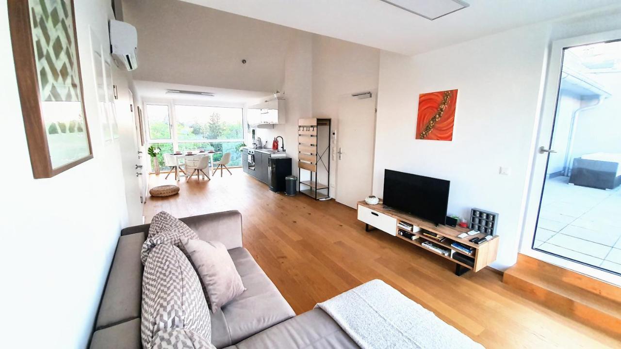 Rooftop Terrace, Free Garage Parking And Pool! 비엔나 외부 사진